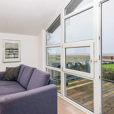 16 Person In * Højer